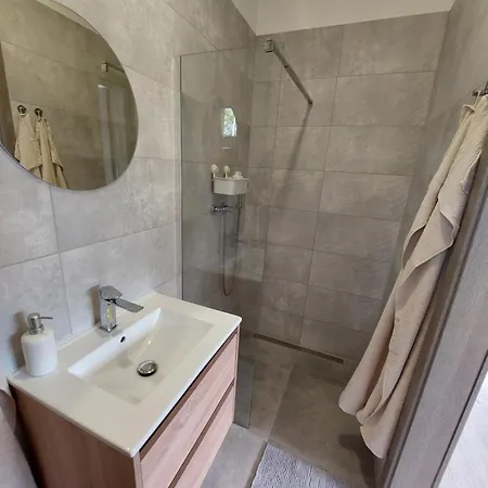 Topart Apartment *